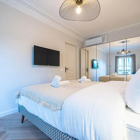 Luxury In Center Parigi