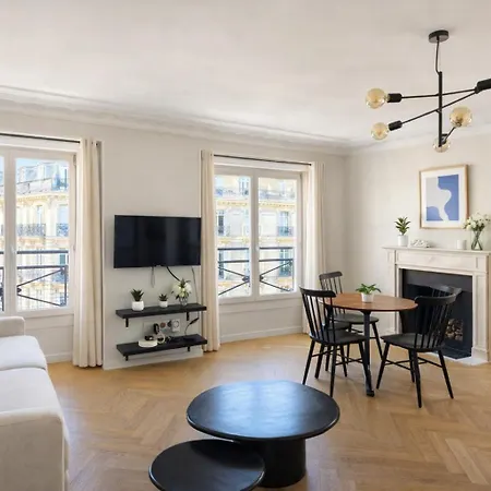 Luxury In Center Parigi