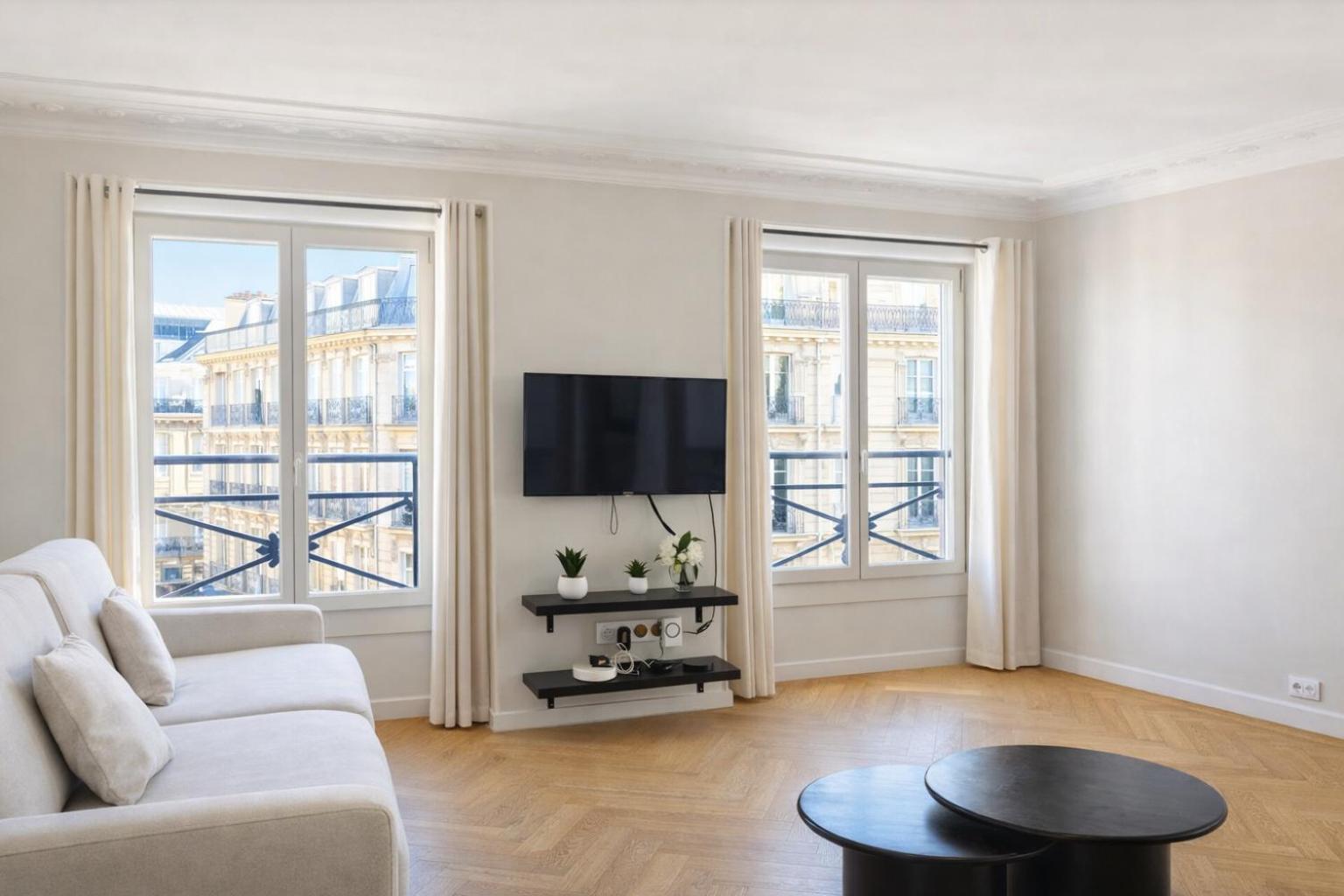 Luxury In Center